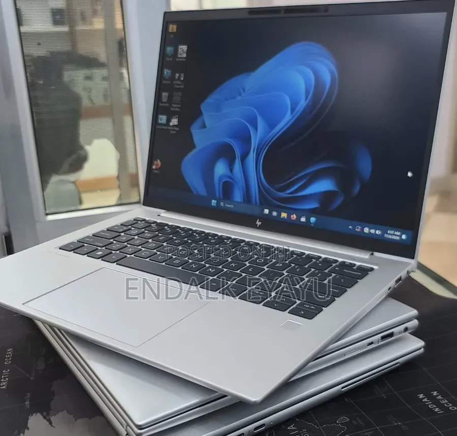 New Laptop HP EliteBook 840 G10 16GB Intel Core i7 SSD 512GB