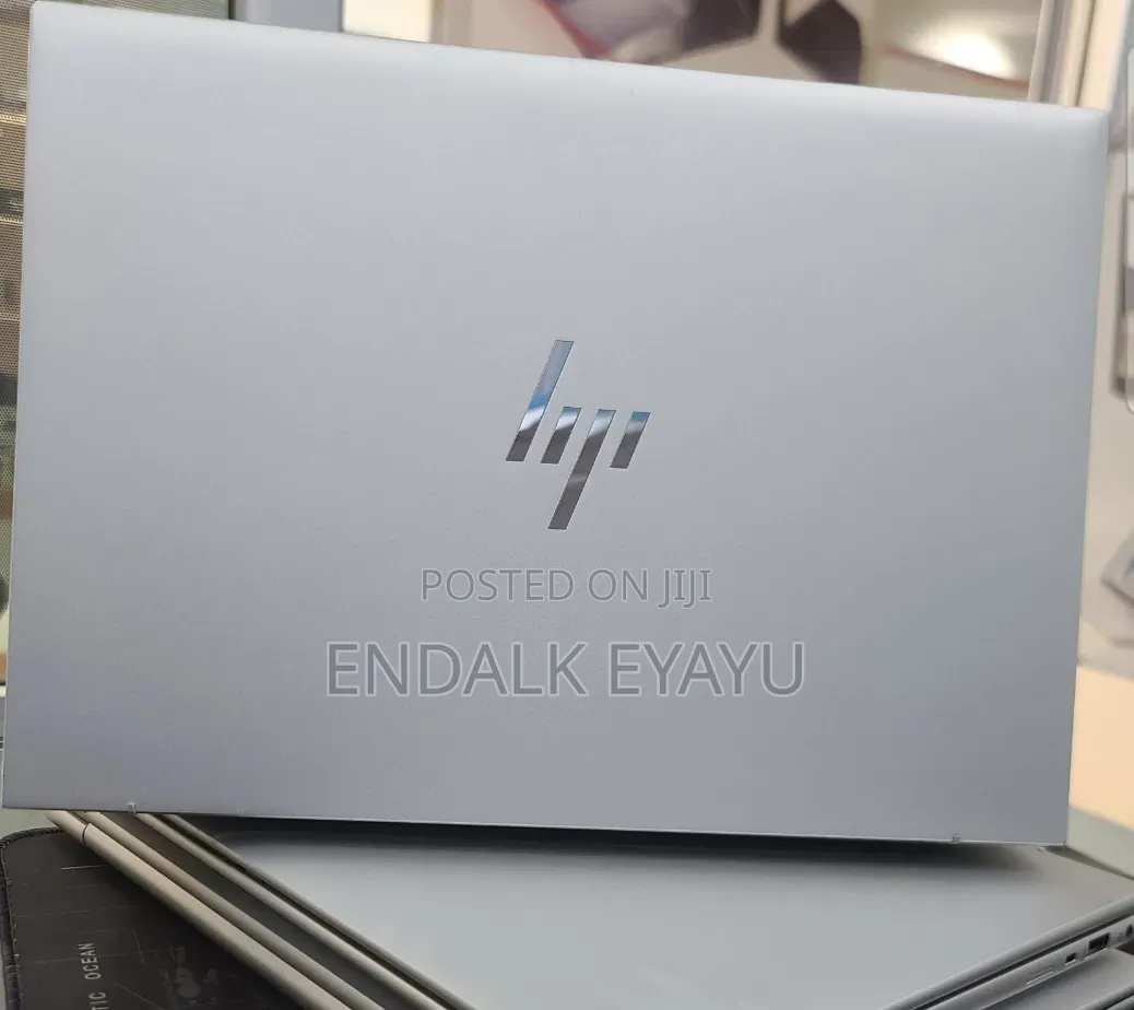 New Laptop HP EliteBook 840 G10 16GB Intel Core i7 SSD 512GB
