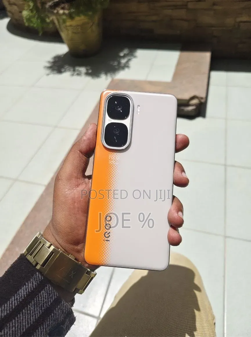 Vivo iQOO 10 Pro 512 GB Orange