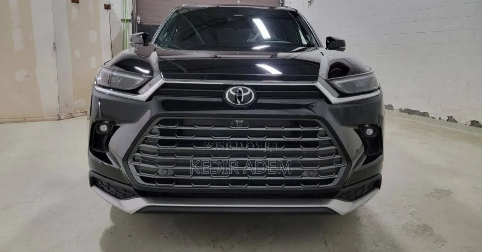 Toyota Grand Highlander Hybrid 2025 Black