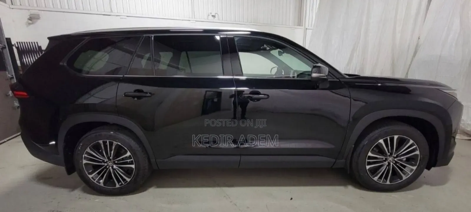 Toyota Grand Highlander Hybrid 2025 Black