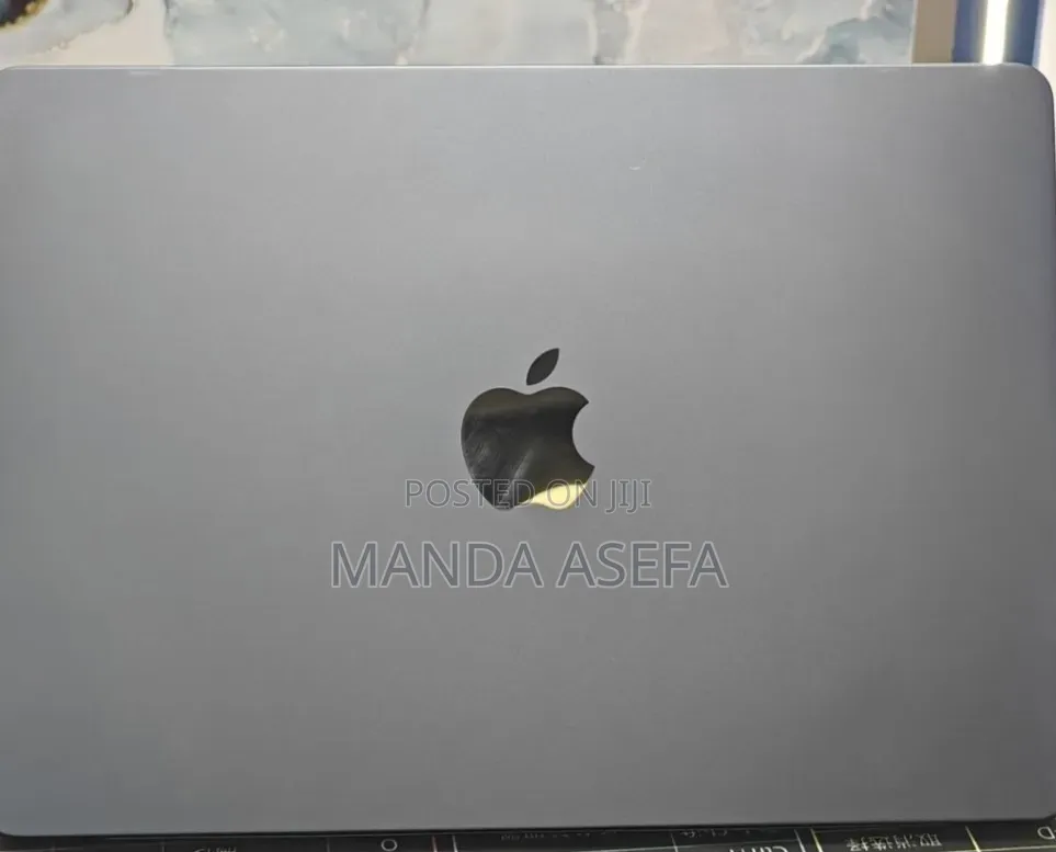 New Laptop Apple MacBook Air 2022 M2 8GB Apple M2 SSD 512GB