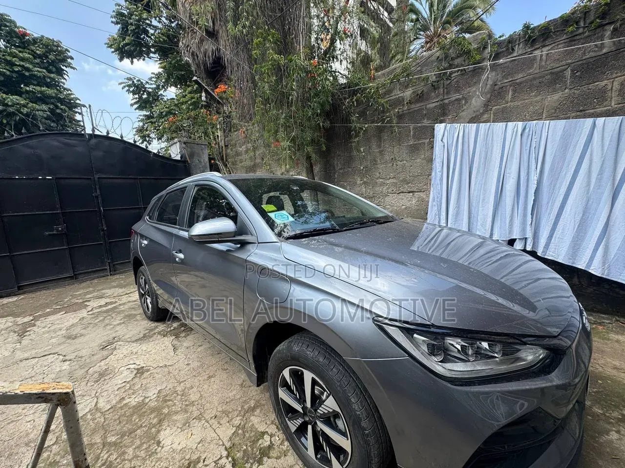 BYD E2 43 kWh 94 hp FWD 2025 Silver
