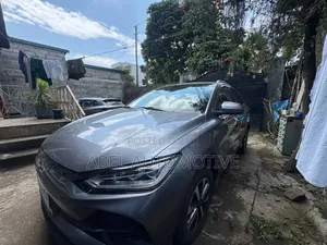 BYD E2 43 kWh 94 hp FWD 2025 Silver