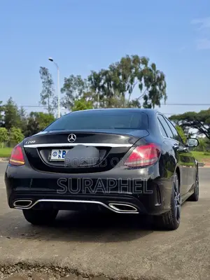 Mercedes-Benz C200 2019 Black