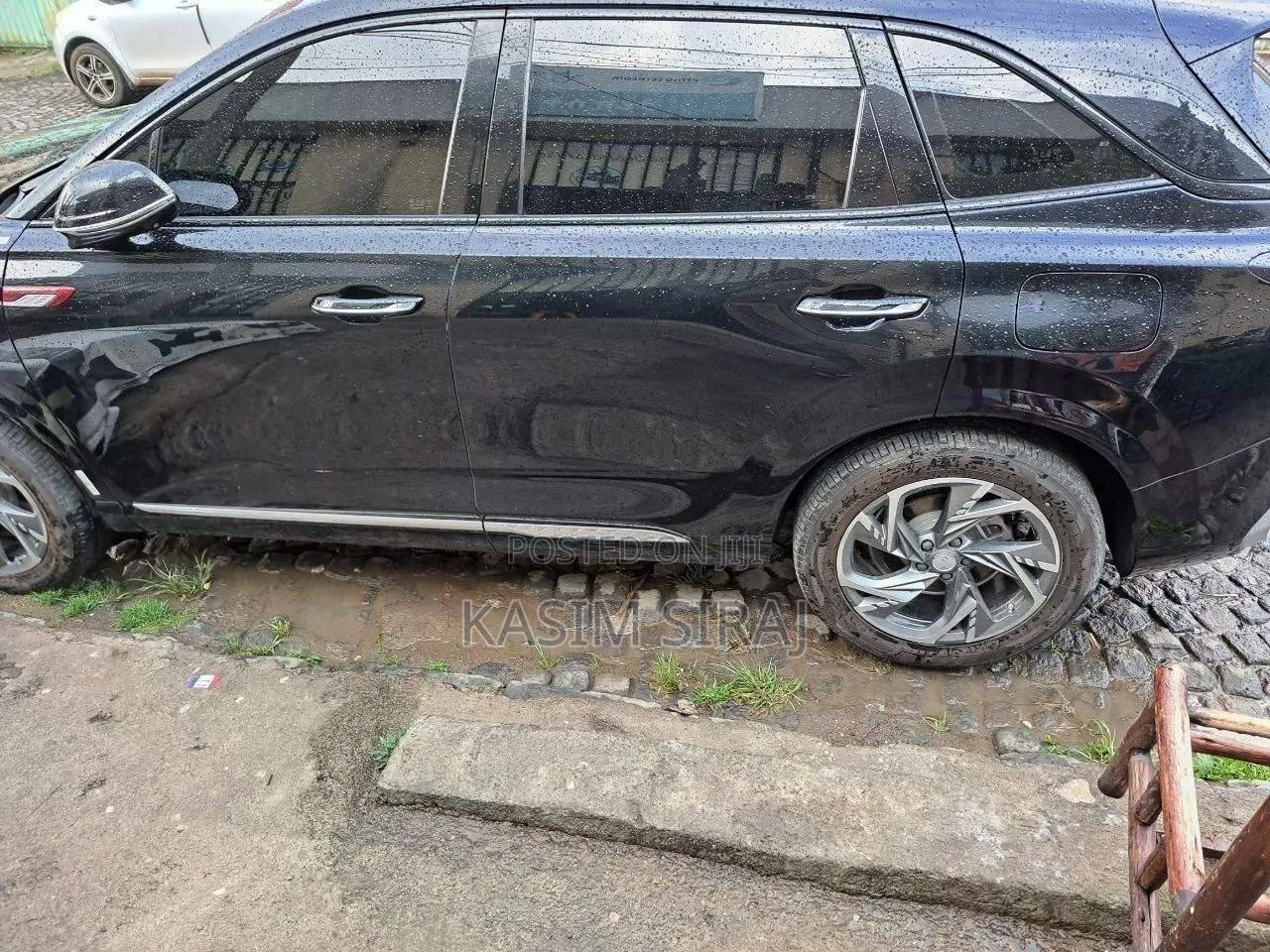 Hongqi E-HS9 2025 Gray