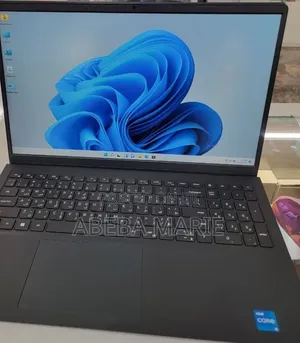 New Laptop Dell Vostro 15 5510 16GB Intel Core i5 SSD 512GB