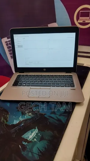 Laptop HP EliteBook 820 G4 8GB Intel Core i5 SSD 256GB