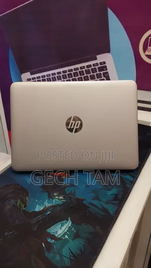 Laptop HP EliteBook 820 G4 8GB Intel Core i5 SSD 256GB