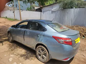 Toyota Yaris 2014 Blue