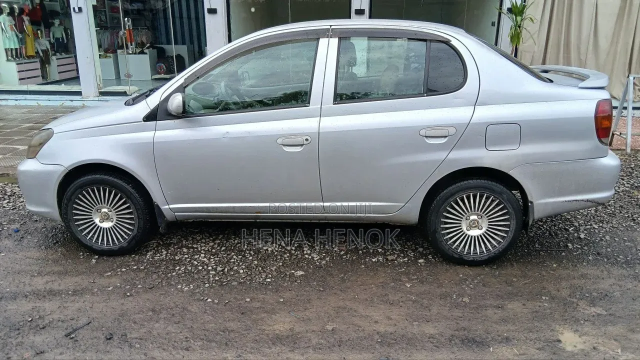 Toyota Platz 2025 Silver