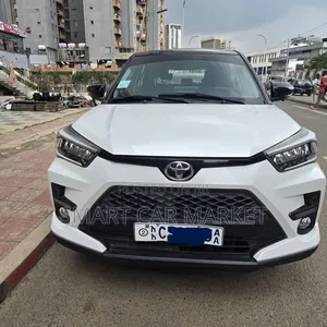 Toyota Raize 2022 White