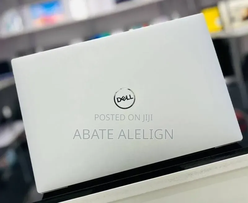 New Laptop Dell XPS 15 8GB Intel Core i5 SSD 512GB