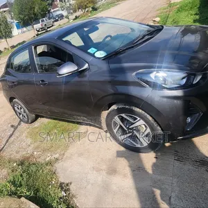 Hyundai I10 2021 Brown
