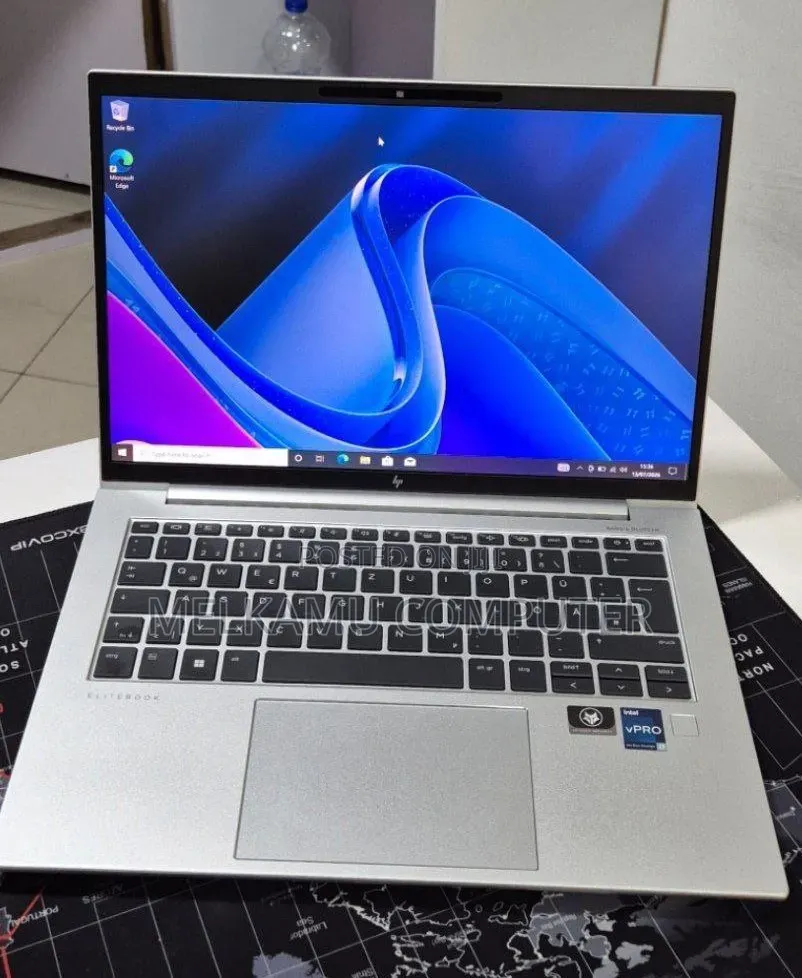 New Laptop HP EliteBook 840 G9 16GB Intel Core i7 SSD 512GB