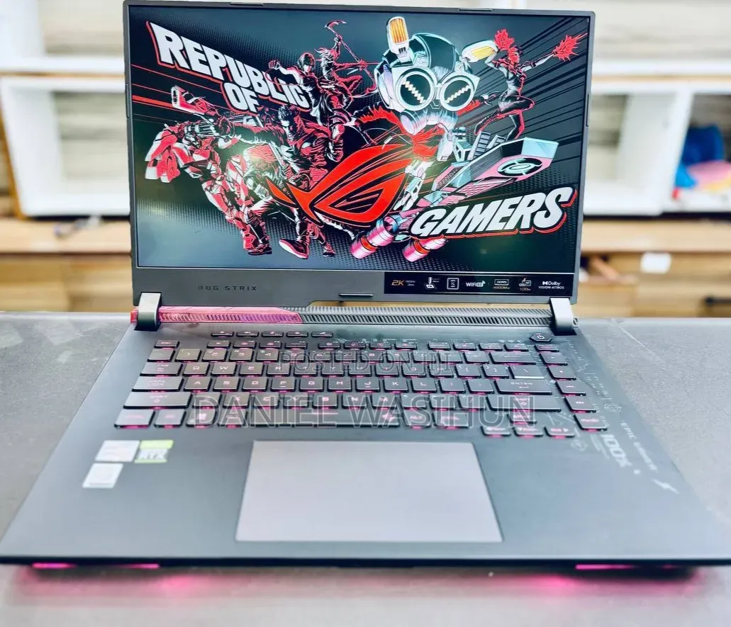 New Laptop Asus ROG Strix G15 16GB AMD Ryzen 9 SSD 512GB