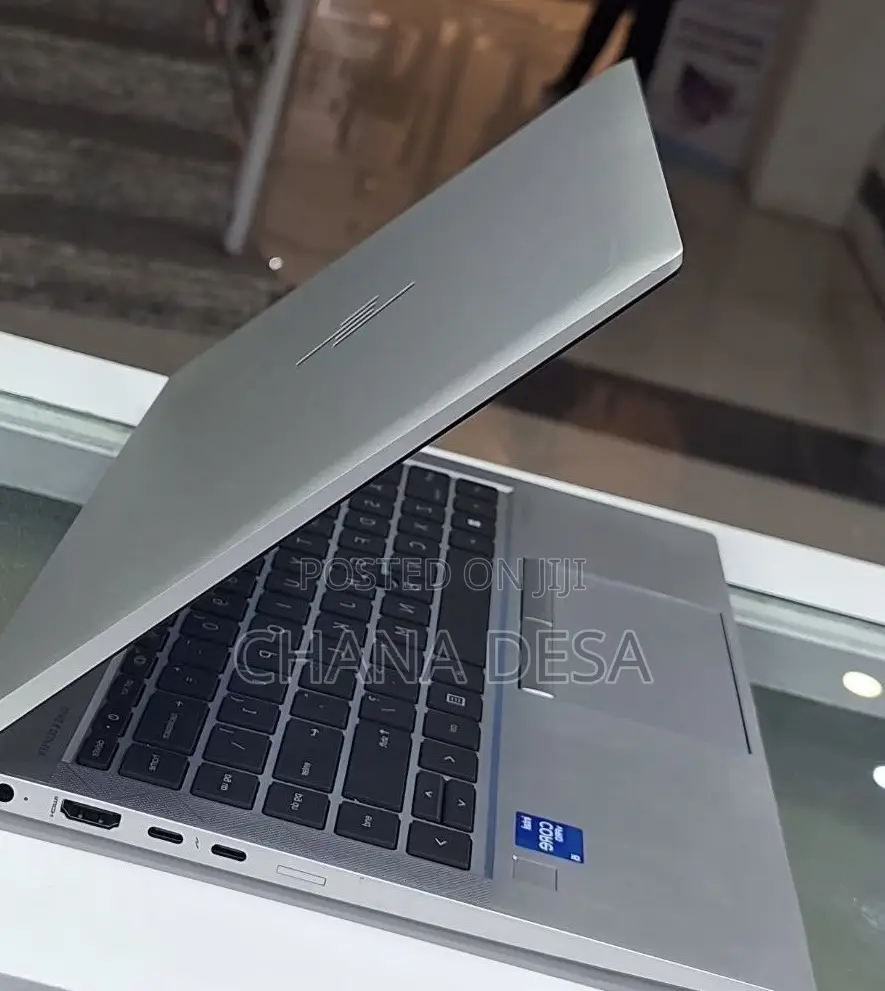 New Laptop HP EliteBook 840 G8 16GB Intel Core i5 SSD 512GB
