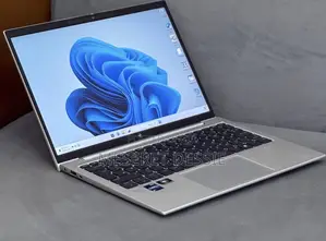 New Laptop HP EliteBook 830 G9 16GB Intel Core i5 SSD 512GB