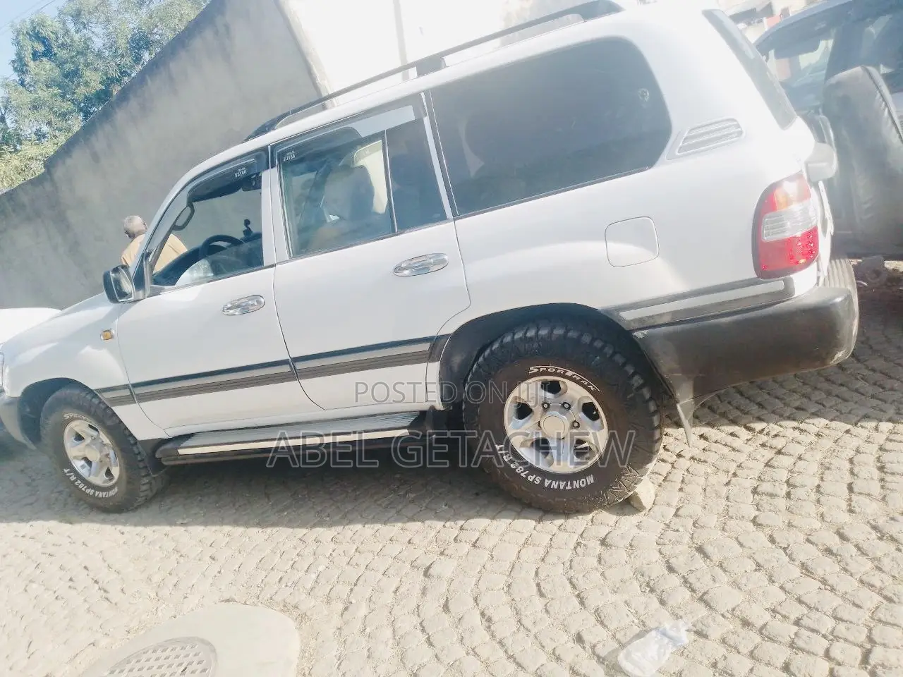 Toyota Land Cruiser 4x4 2004 White