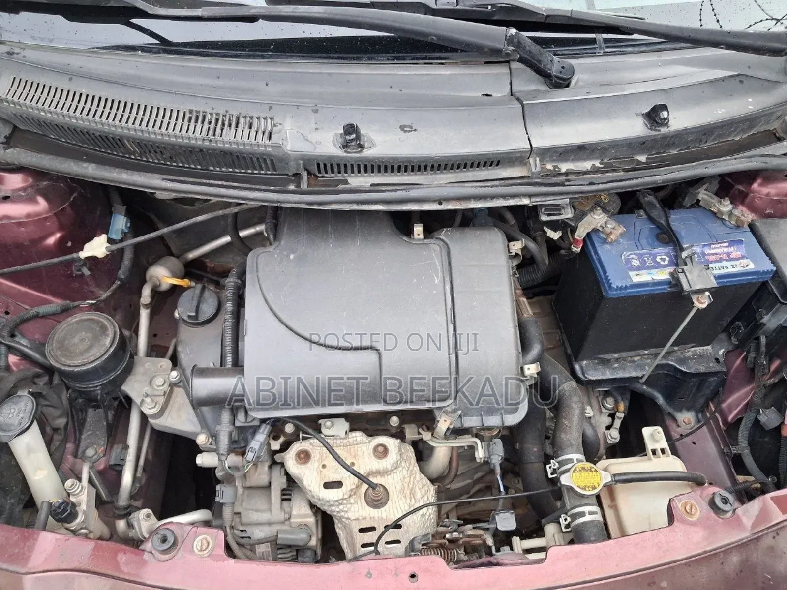 Toyota Vitz 1.0 FWD 5dr 2010 Burgundy