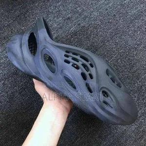Yeezy Foam Runner Master Quality Shoes