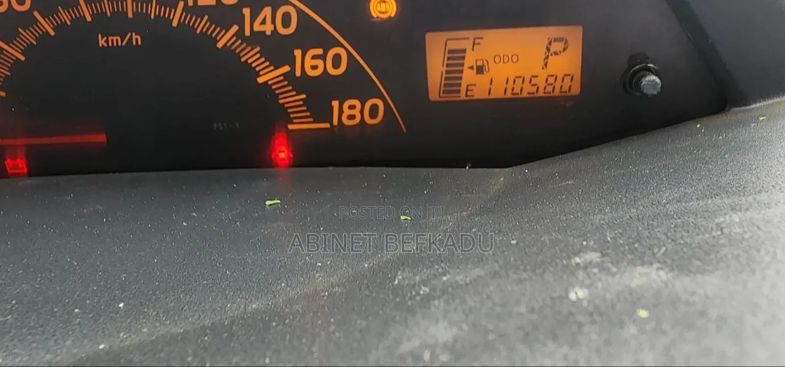Toyota Vitz 1.0 FWD 5dr 2010 Silver