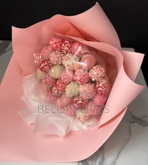 Chocolate Covered Strawberries Packed in a Very Unique Way