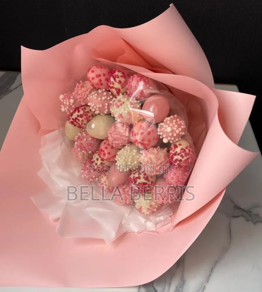 Chocolate Covered Strawberries Packed in a Very Unique Way