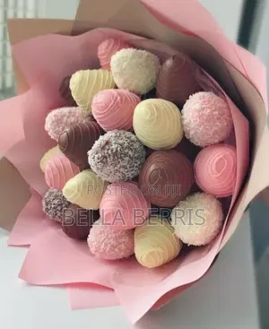 Chocolate Covered Strawberries Packed in a Very Unique Way