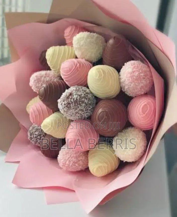 Chocolate Covered Strawberries Packed in a Very Unique Way