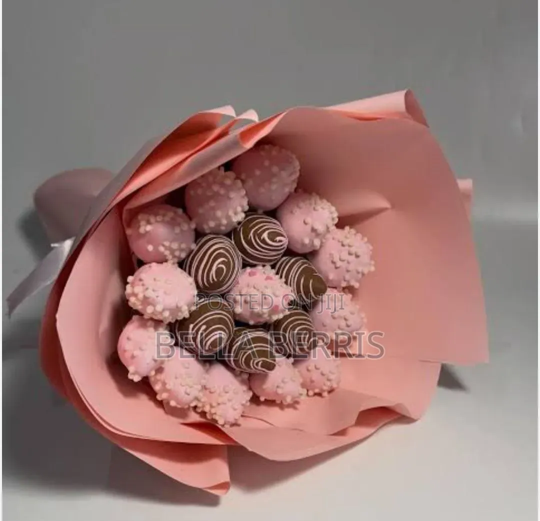 Chocolate Covered Strawberries Packed in a Very Unique Way