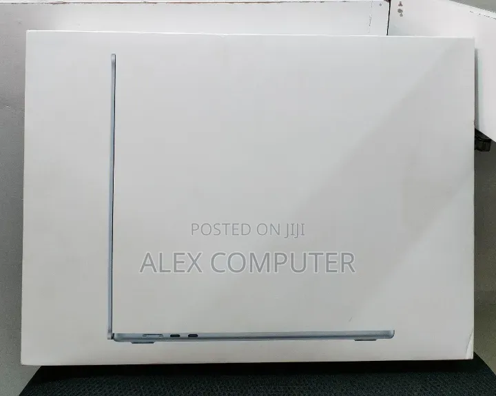 New Laptop Apple MacBook Air 2025 M4 16GB Apple M4 SSD 512GB