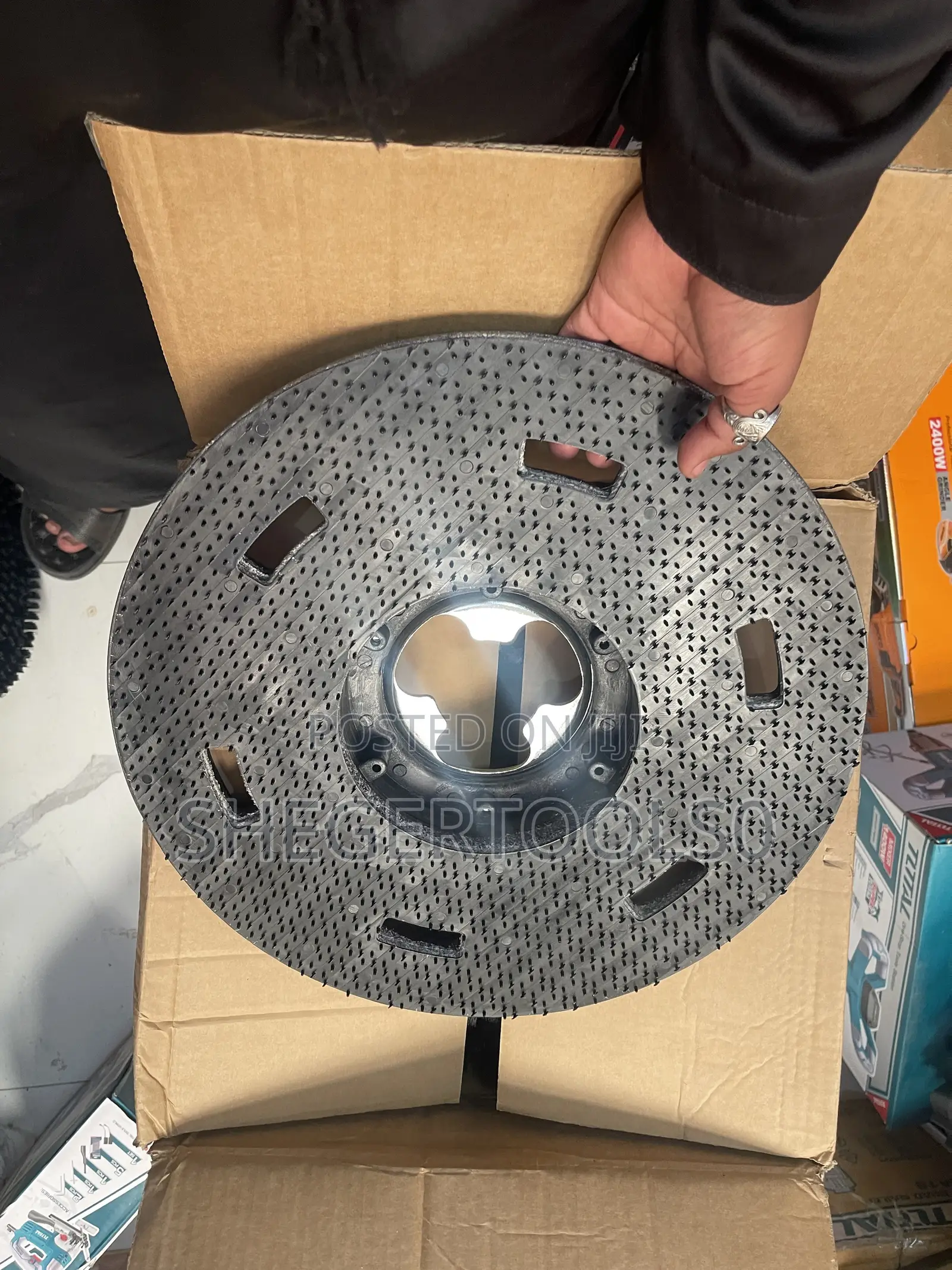 Floor Cleaning Machine