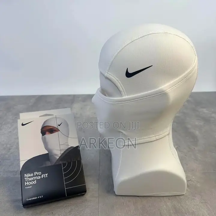 Nike Pro Therma-Fit Hood