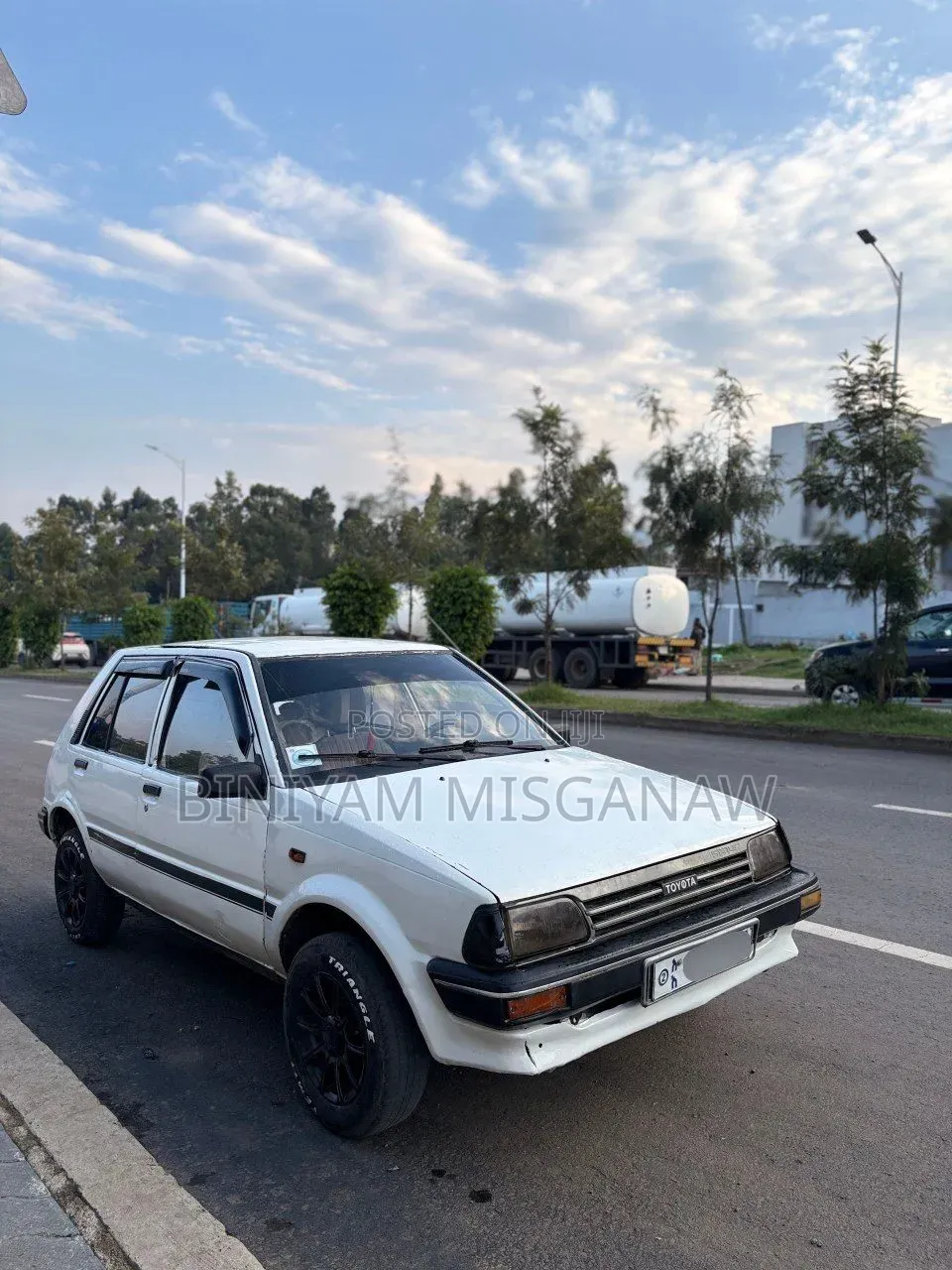 Toyota Corolla 1985 White