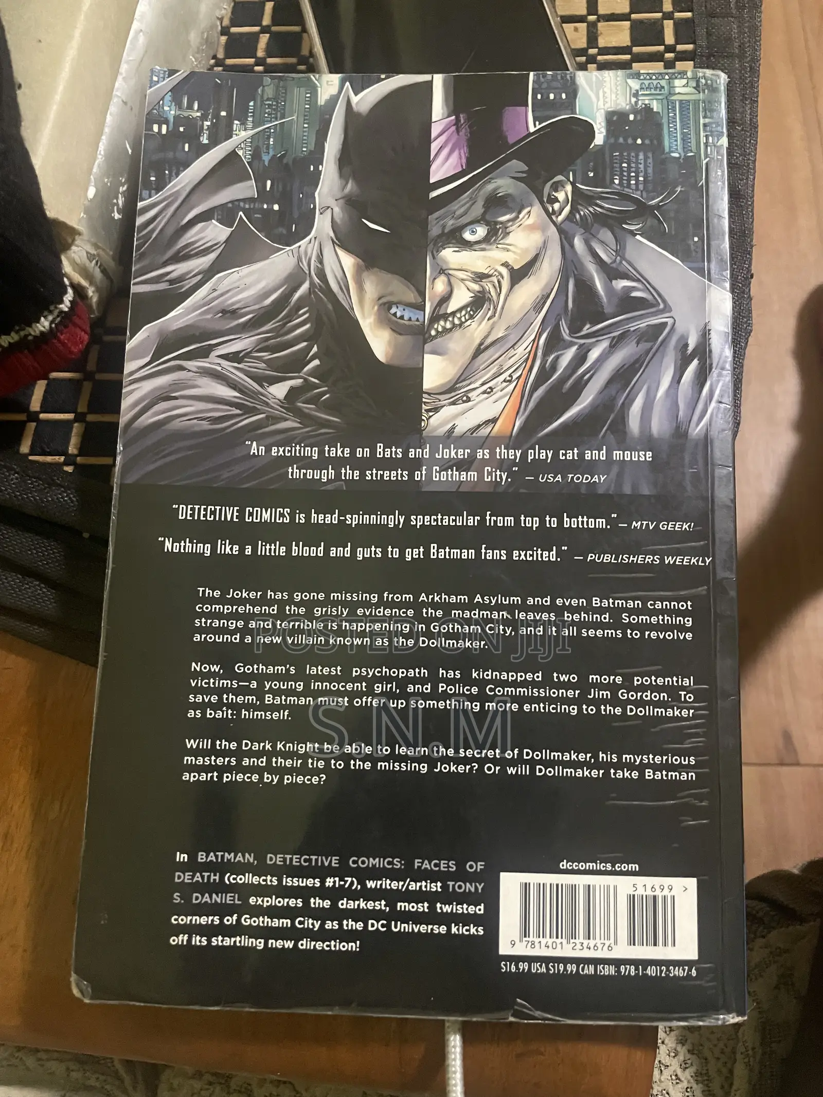 2 DC Comics for the Price of 1, Flash + Batman, Only 1,000 Birr