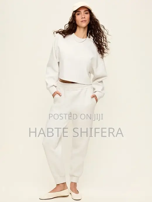 Women’s White Fleece Tracksuit Set | 2-Piece Sweatshirt Jogger