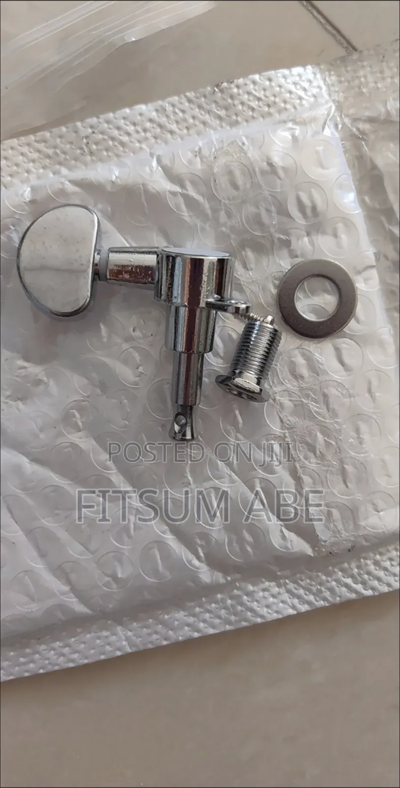 Guitar Tuning Pegs (መቃኛ)