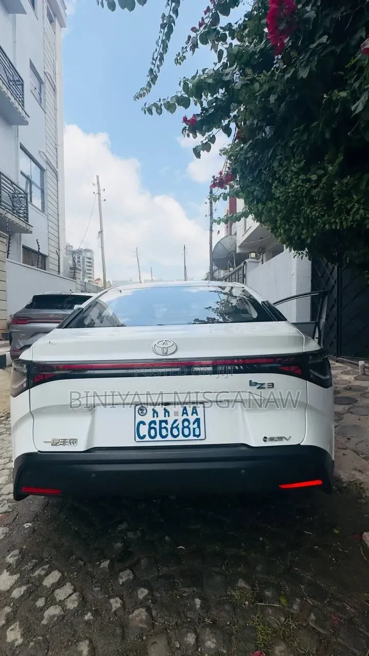 Toyota bZ3 2024 White