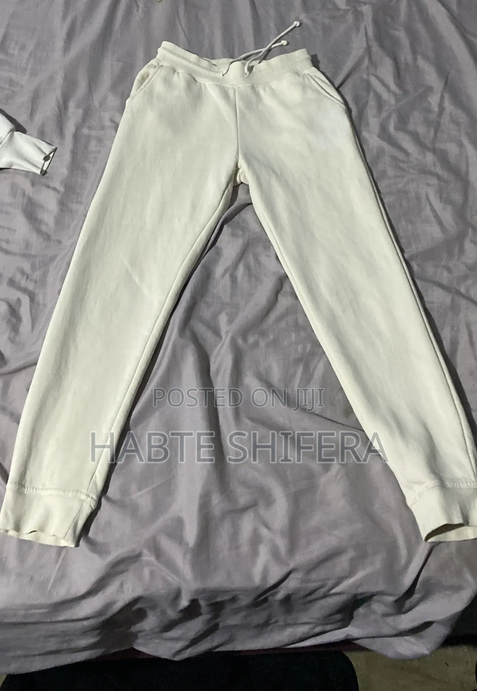 Women’s White Fleece Tracksuit Set | 2-Piece Sweatshirt Jogger