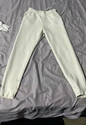 Women’s White Fleece Tracksuit Set | 2-Piece Sweatshirt Jogger