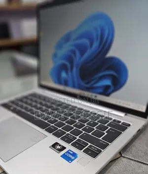 New Laptop HP EliteBook 830 G9 16GB Intel Core i5 SSD 512GB
