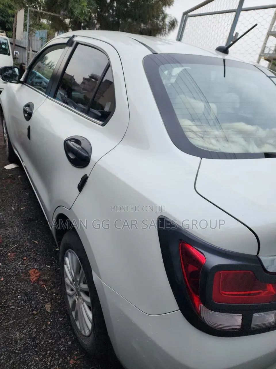 Suzuki Dzire 2023 White