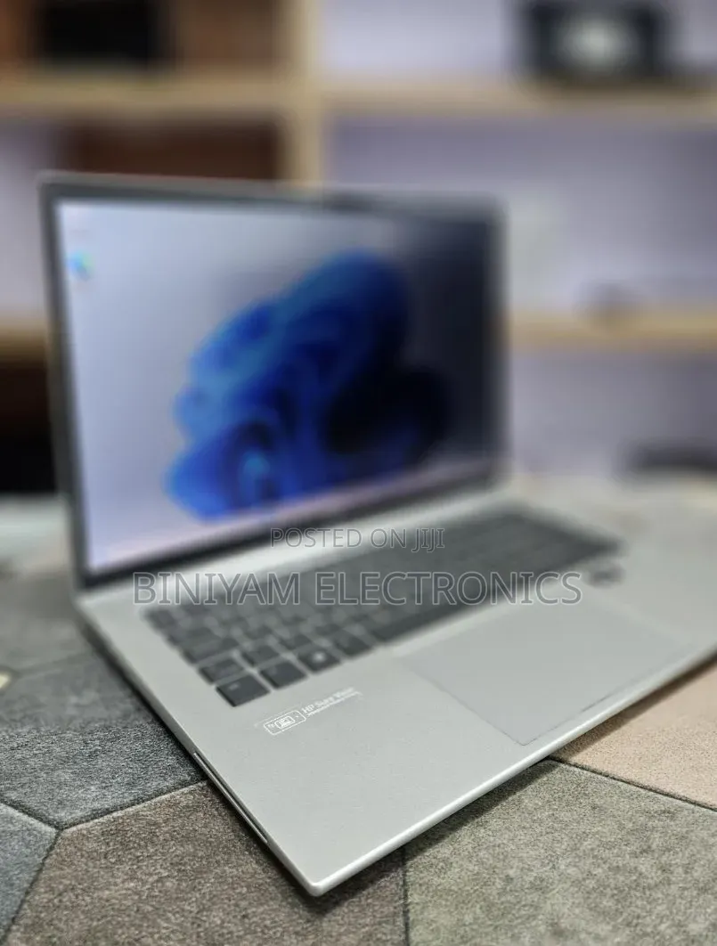 New Laptop HP EliteBook x360 1040 G9 16GB Intel Core i7 SSD 512GB
