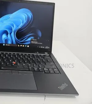 New Laptop Lenovo ThinkPad T14s G4 16GB Intel Core i7 SSD 512GB