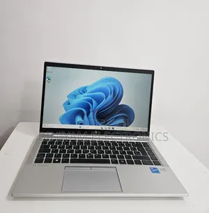 New Laptop HP EliteBook 840 G8 16GB Intel Core i5 SSD 512GB