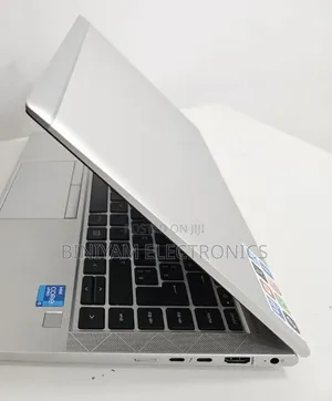 New Laptop HP EliteBook 840 G8 16GB Intel Core i5 SSD 512GB