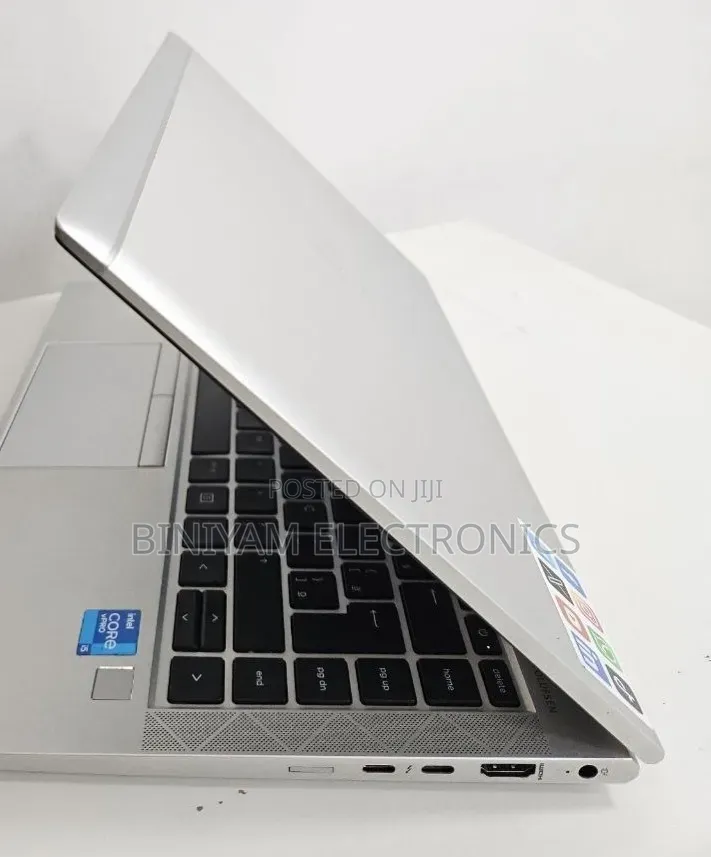 New Laptop HP EliteBook 840 G8 16GB Intel Core i5 SSD 512GB