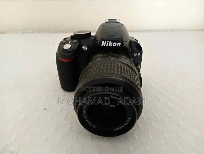 Nikon D3100 DSLR Camera – Like New
