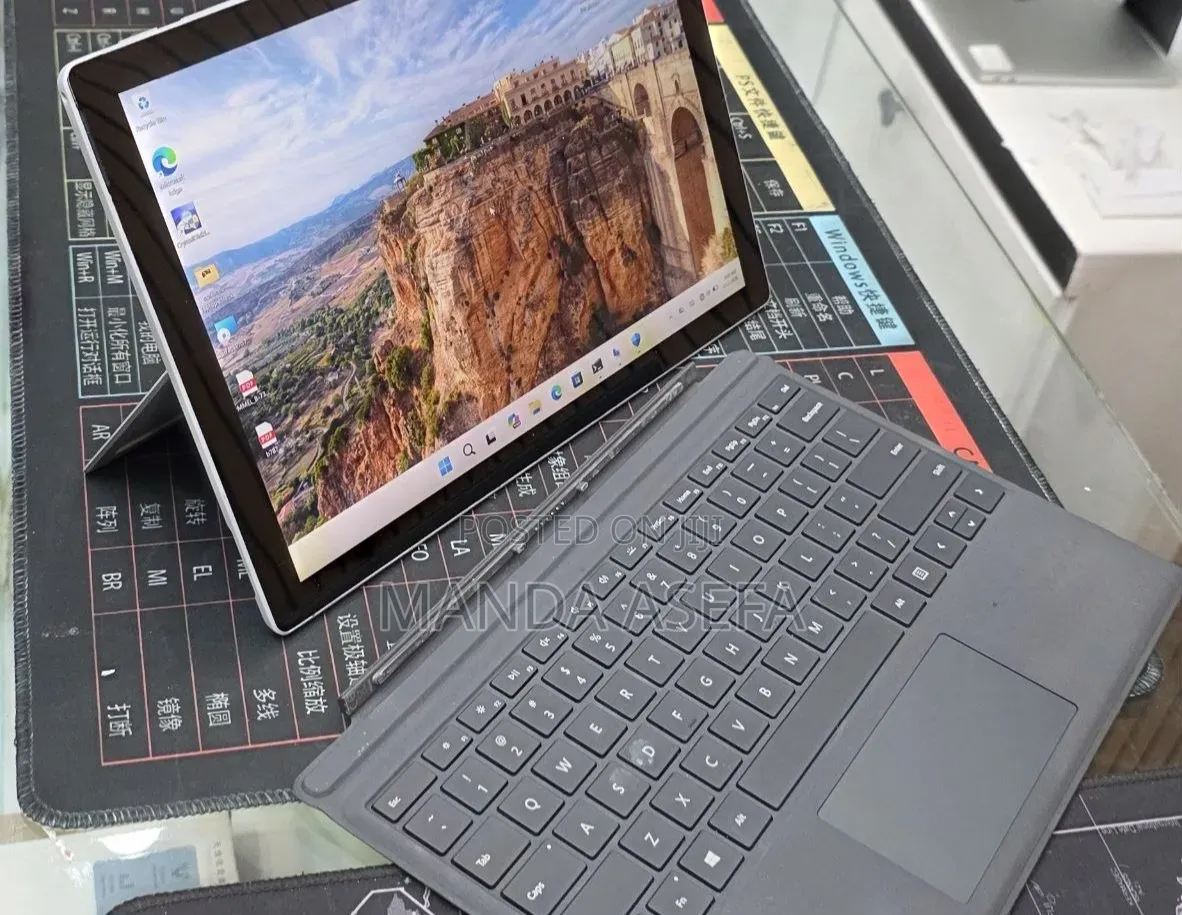 New Laptop Microsoft Surface Pro 7+ 16GB Intel Core i7 SSD 512GB